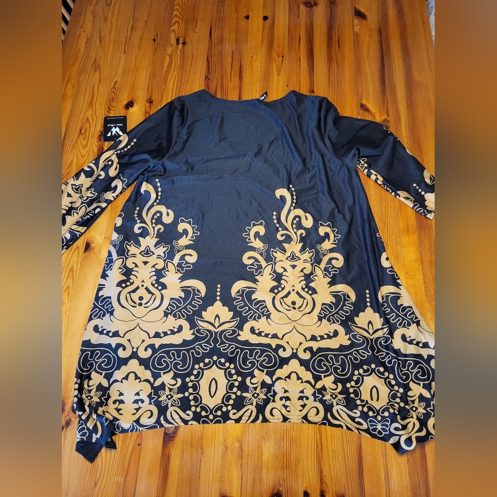 White Mark Women's Top - Black and Gold - Picture 6 of 6